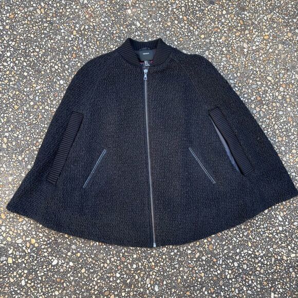 Forever 21 black boucle cape - Picture 1 of 6